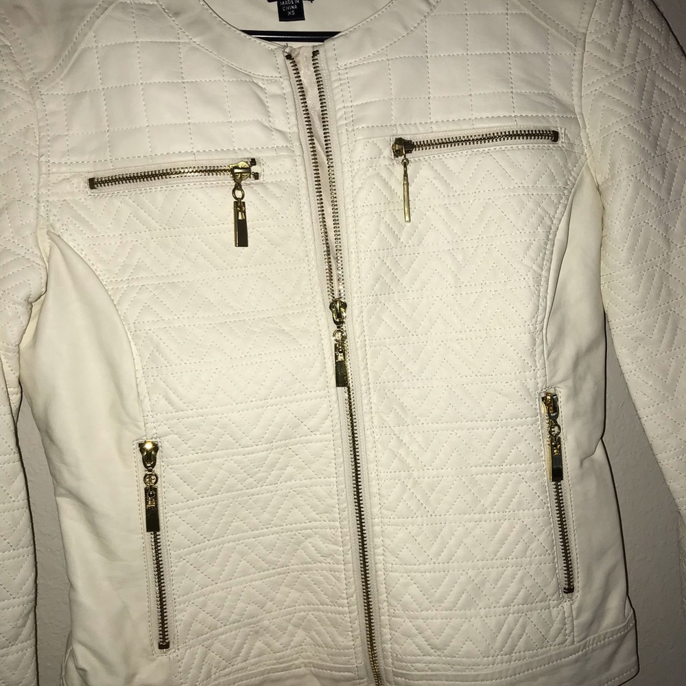Off white jacket - Picture 2 of 4